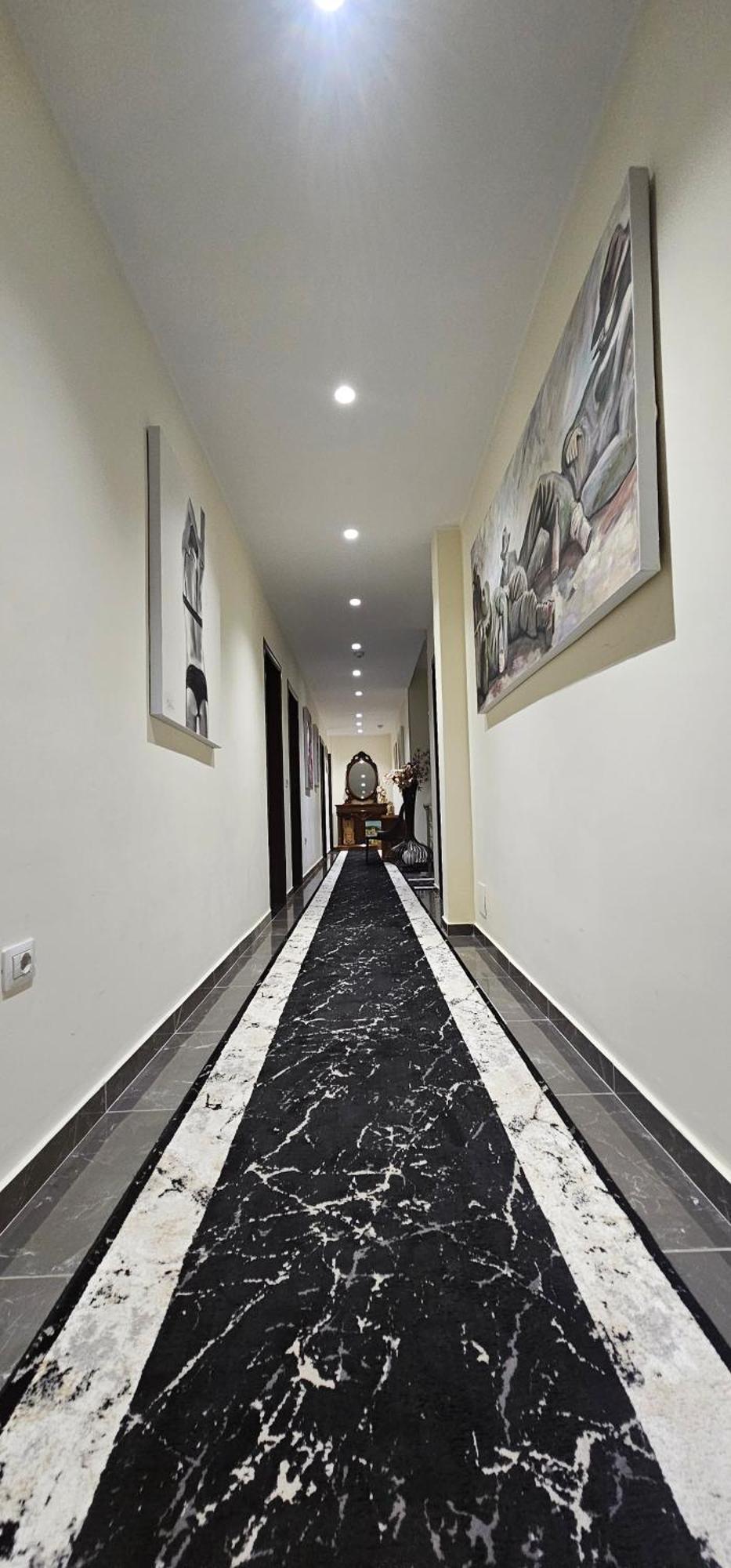 Hotel Pirro Vlorë Екстериор снимка