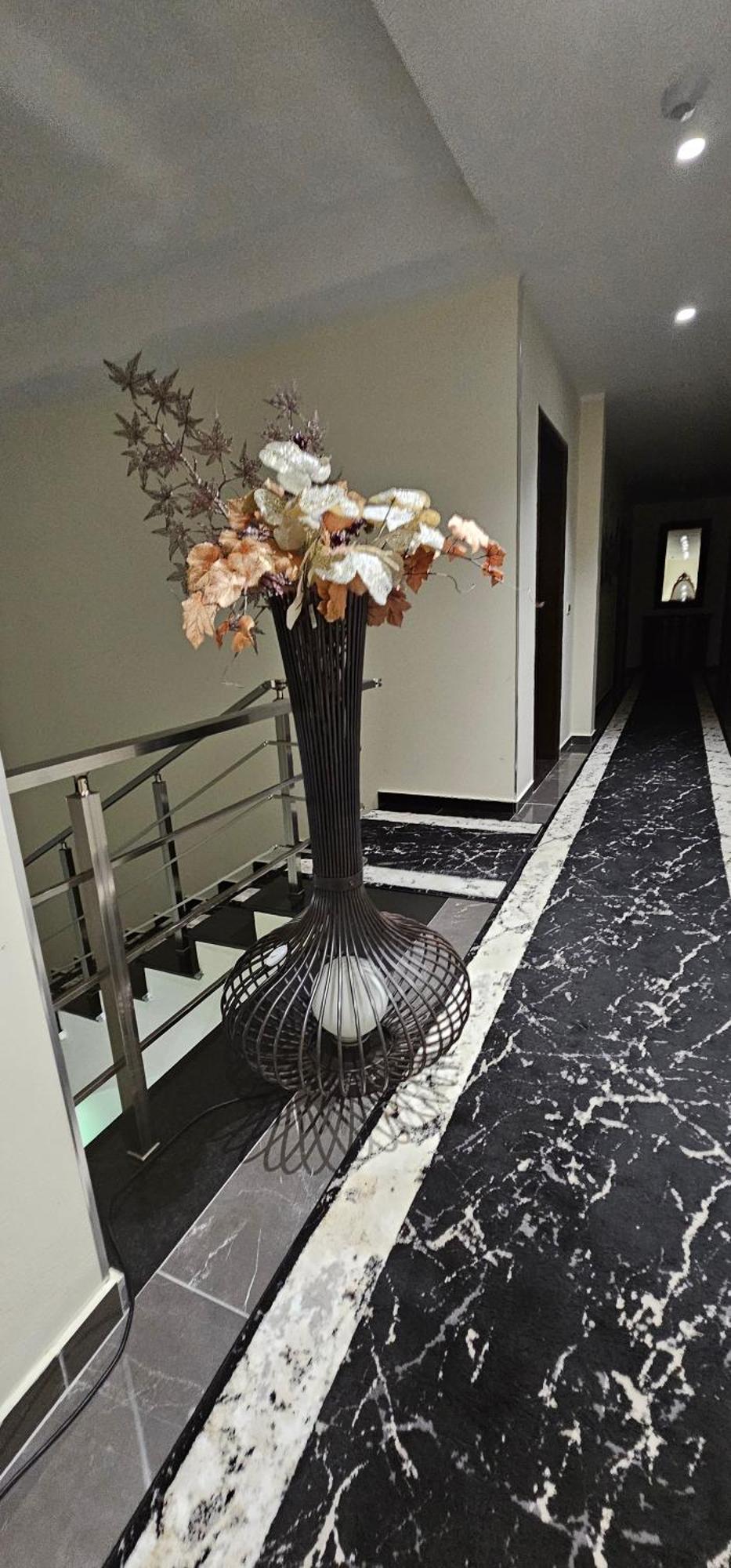 Hotel Pirro Vlorë Екстериор снимка
