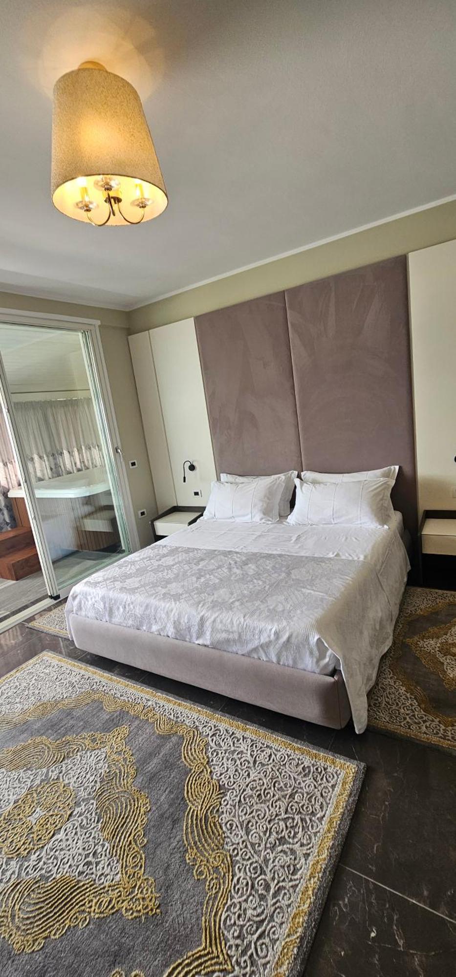 Hotel Pirro Vlorë Стая снимка